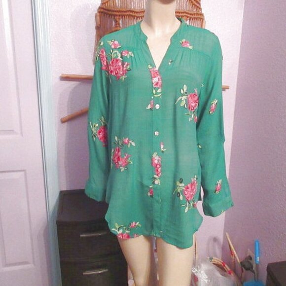 Fig And Flower Embroidered Gauze Top Size M Tunic Button Up Light Sheer Boho - Picture 1 of 12